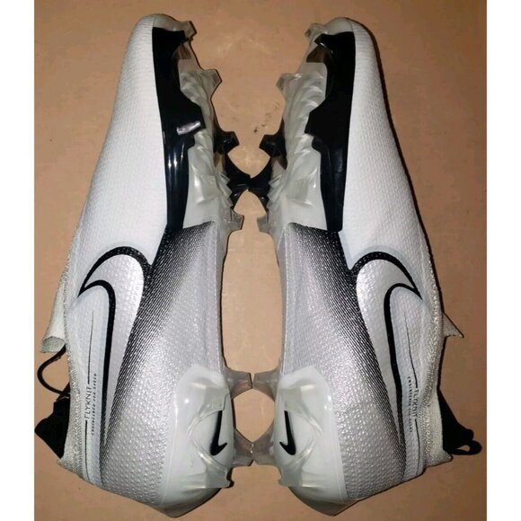 NIKE VAPOR EDGE ELITE 360 FLYKNIT FOOTBALL WHITE/BLACK MEN'S SIZE 12 NEW - Picture 4 of 8
